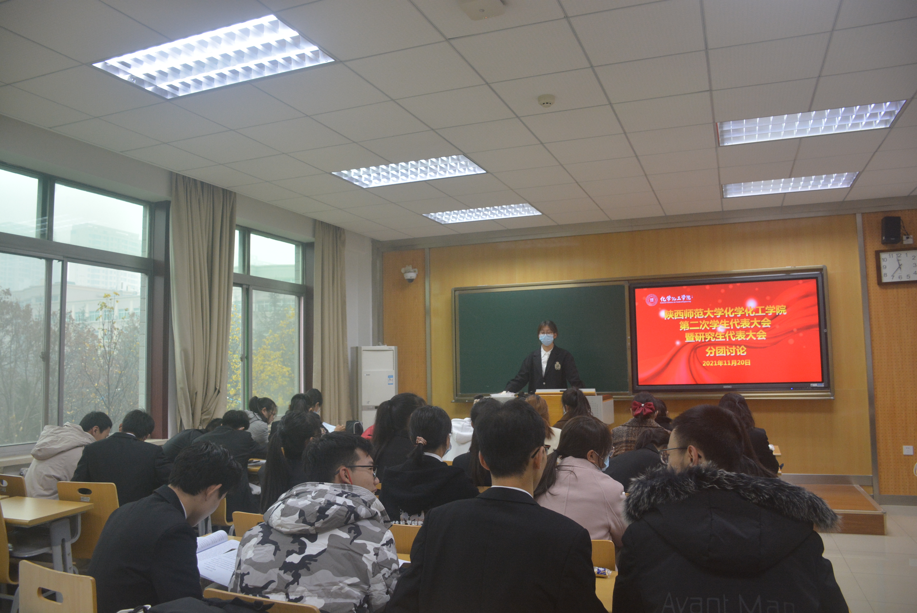 分团讨论全景(上午).JPG 分团讨论全景(上午).JPG